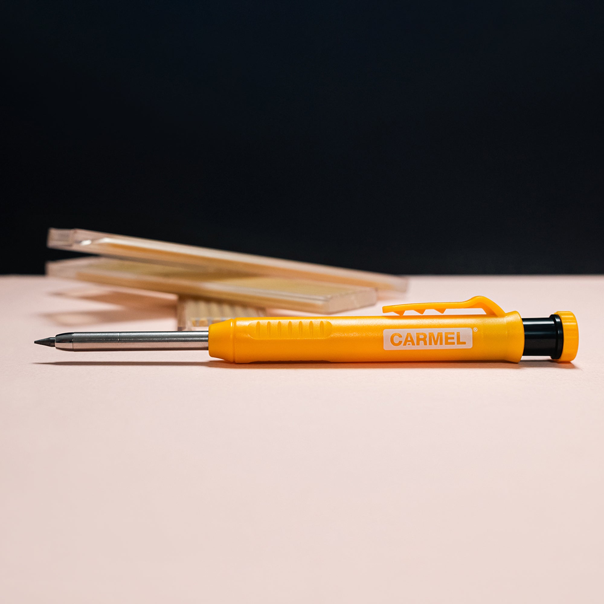 Crayon à nez effilé