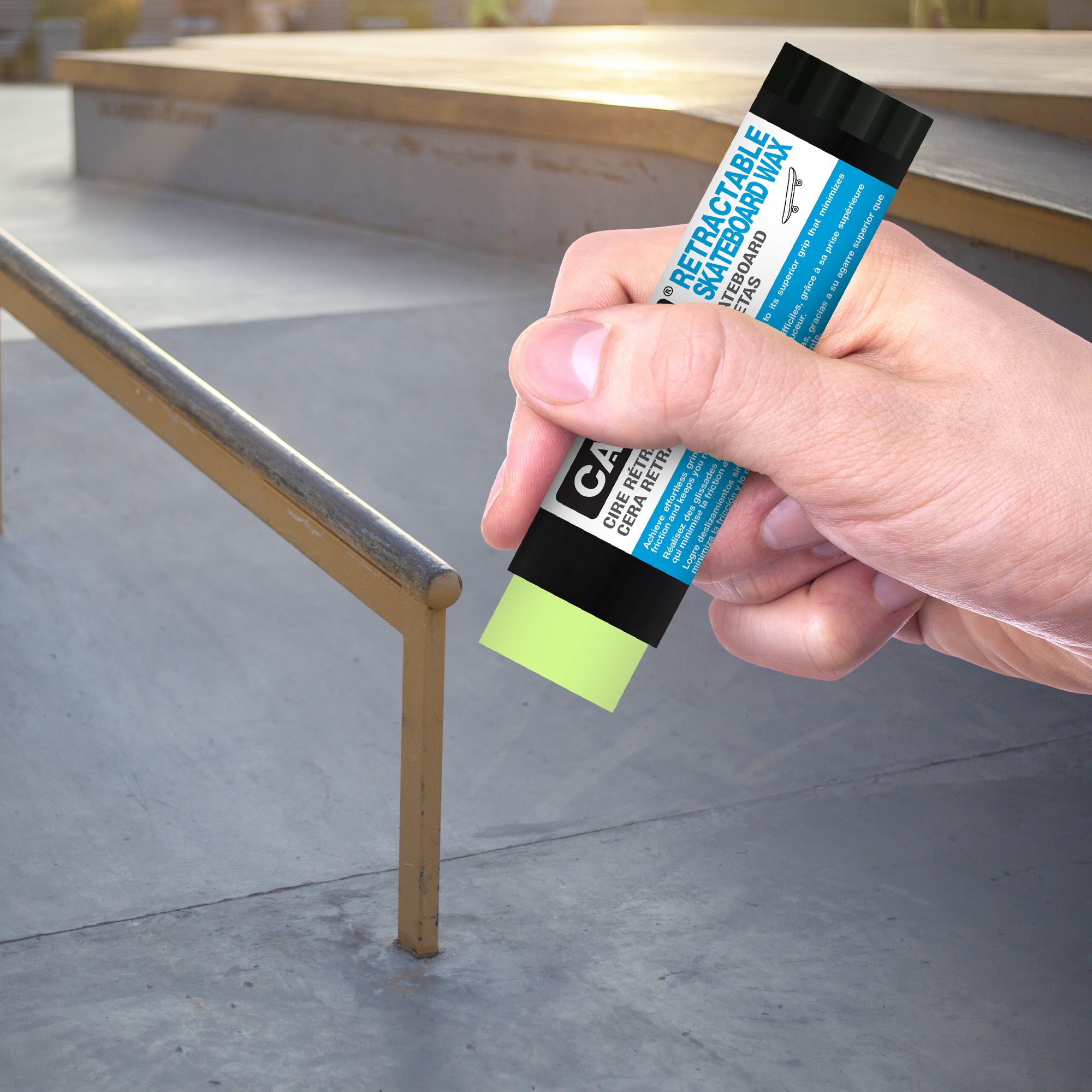 Cera retráctil para patinetas